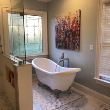 tile rug under tub