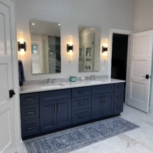 Beachy primary bath