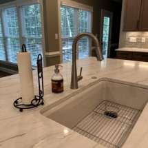 single-bowl sink